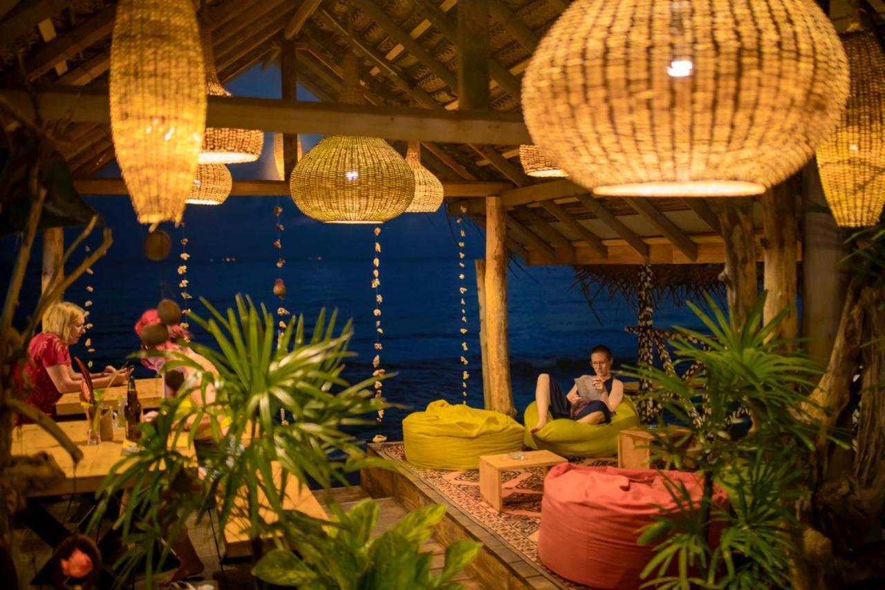 Backpack & Reggae Bar छात्रावास *